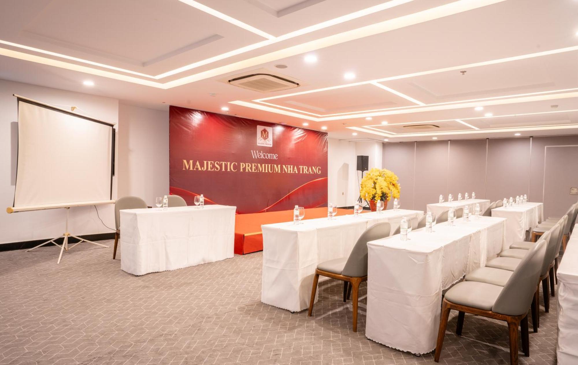 Majestic Premium Hotel Nha Trang Exterior photo