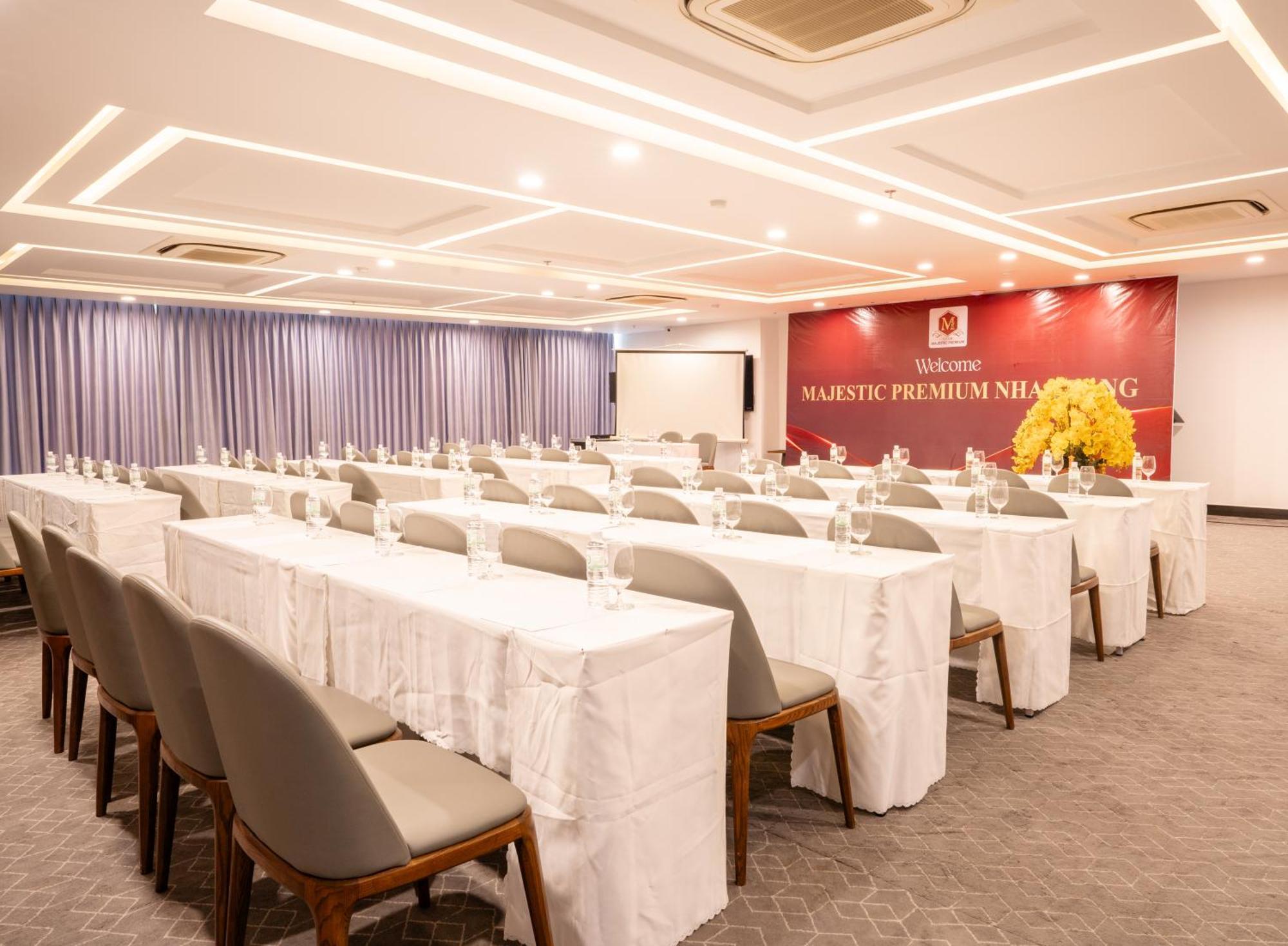 Majestic Premium Hotel Nha Trang Exterior photo