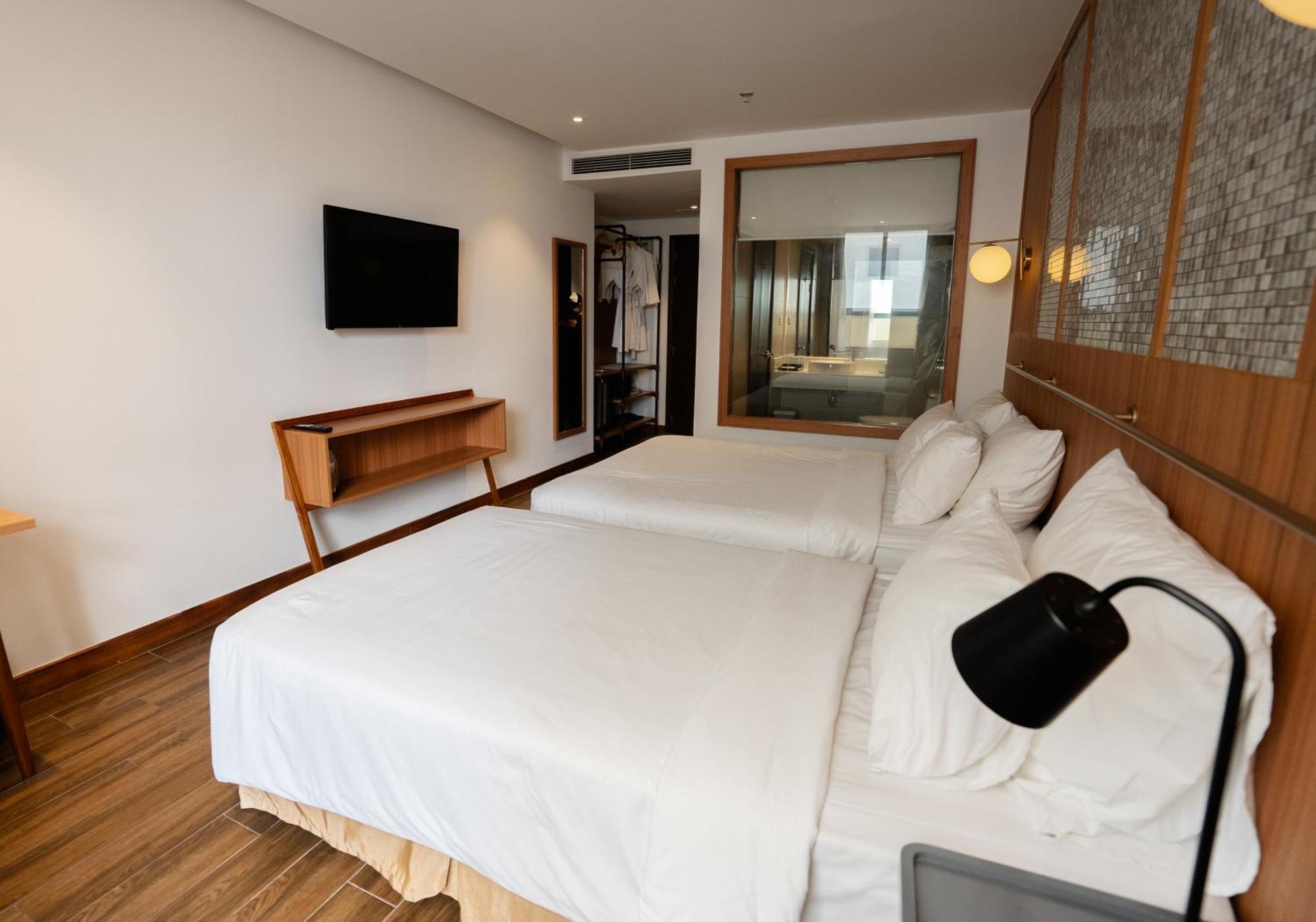 Majestic Premium Hotel Nha Trang Exterior photo