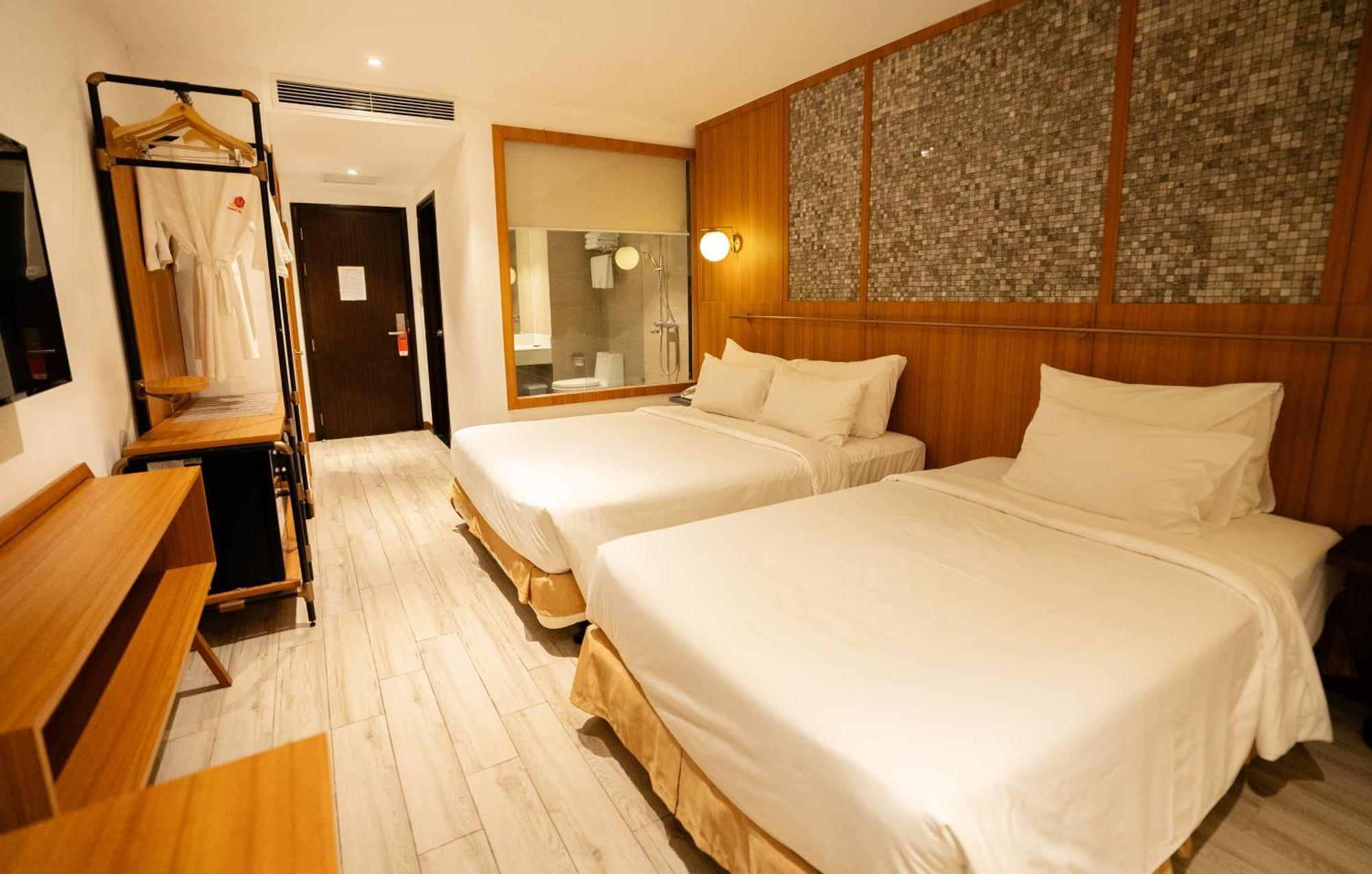 Majestic Premium Hotel Nha Trang Exterior photo