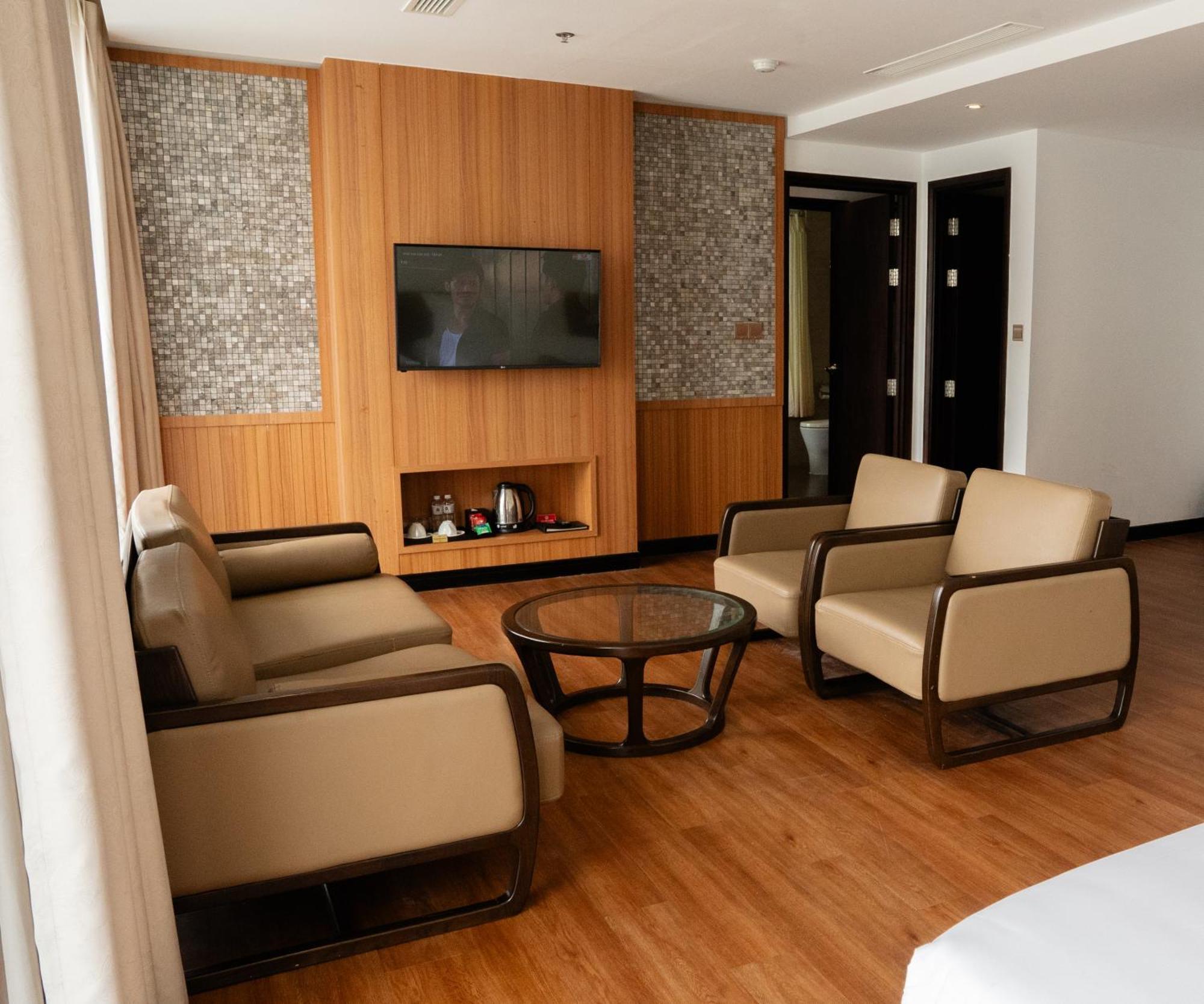 Majestic Premium Hotel Nha Trang Exterior photo